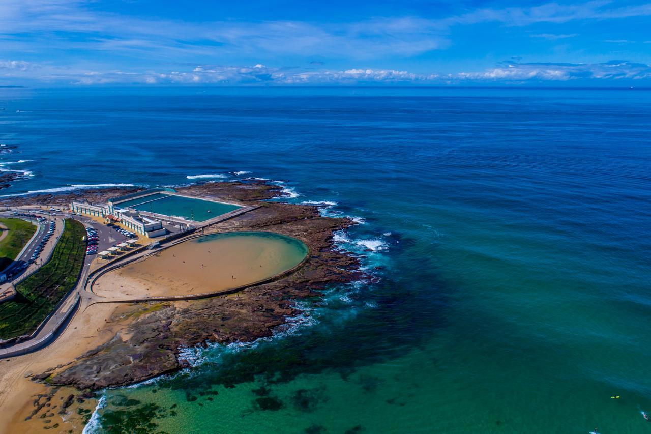Ferienwohnung Arena On The Beach Newcastle Exterior foto