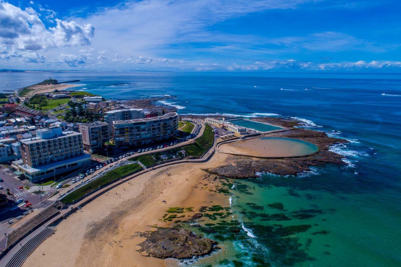 Ferienwohnung Arena On The Beach Newcastle Exterior foto